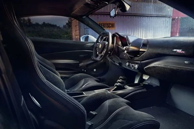 „Novitec“ modifikavo „Ferrari 488 Pista“, kad padidintų jo galią iki 800 AG.