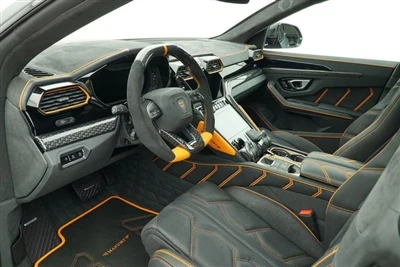 „Mansory“ pristato naują modifikuotą „Mansory Venatus“.