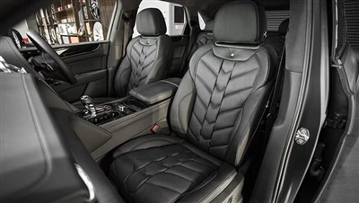 „Kahn Design“ modifikuoja „Bentley Timbuktu Le Mans Edition“.