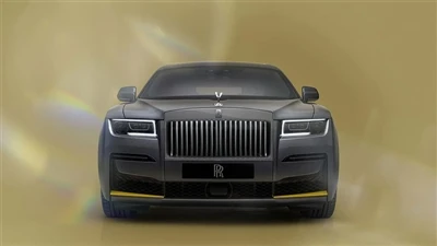 „Rolls-Royce“ pristato „Ghost Prism“.