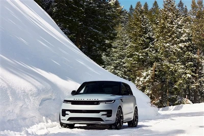 2024 m. „Land Rover Sport“ apribota iki 7 vnt