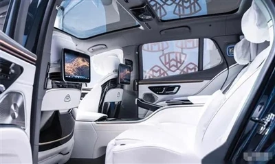 Mercedes-Benz: Maybach EQS visureigis yra rinkoje!